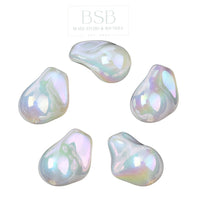 Acrylic Teardrop Beads (3pcs)
