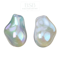 Acrylic Teardrop Beads (3pcs)
